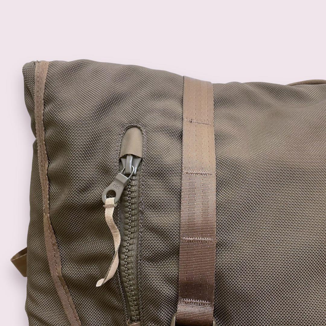 VISVIM メッセンジャーバッグ - メルカリ