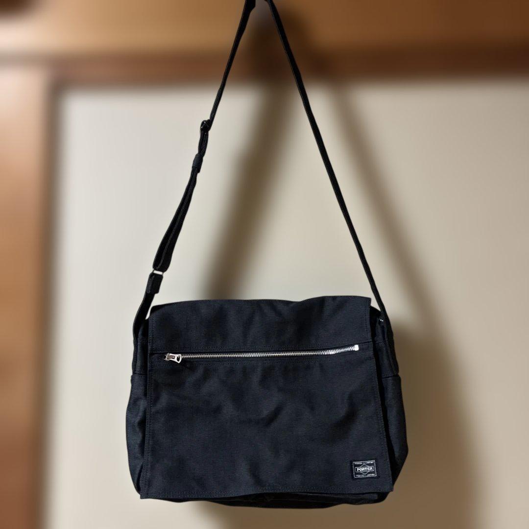 PORTER メッセンジャーバッグ スモーキー SMOKY(スモーキー) VERTICAL SHOULDER BAG | 吉田カバンホームページ