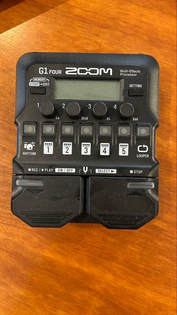 【ほぼ新品】ZOOM G1 FOUR マルチエフェクター