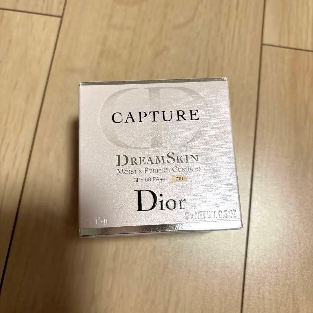 Dior Capture DreamSkin クッションファンデーション 010