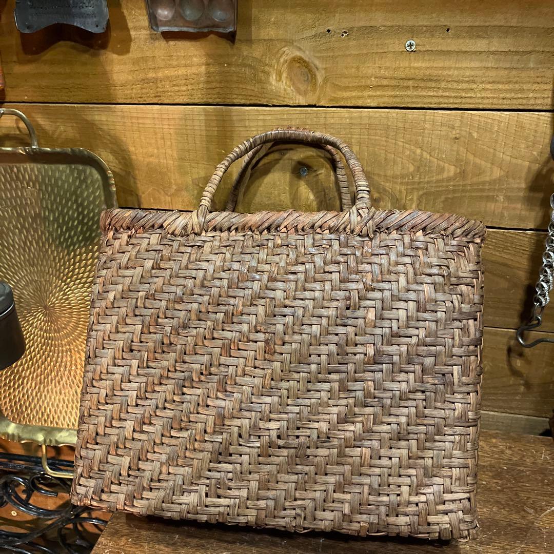 hono希少な山葡萄バック