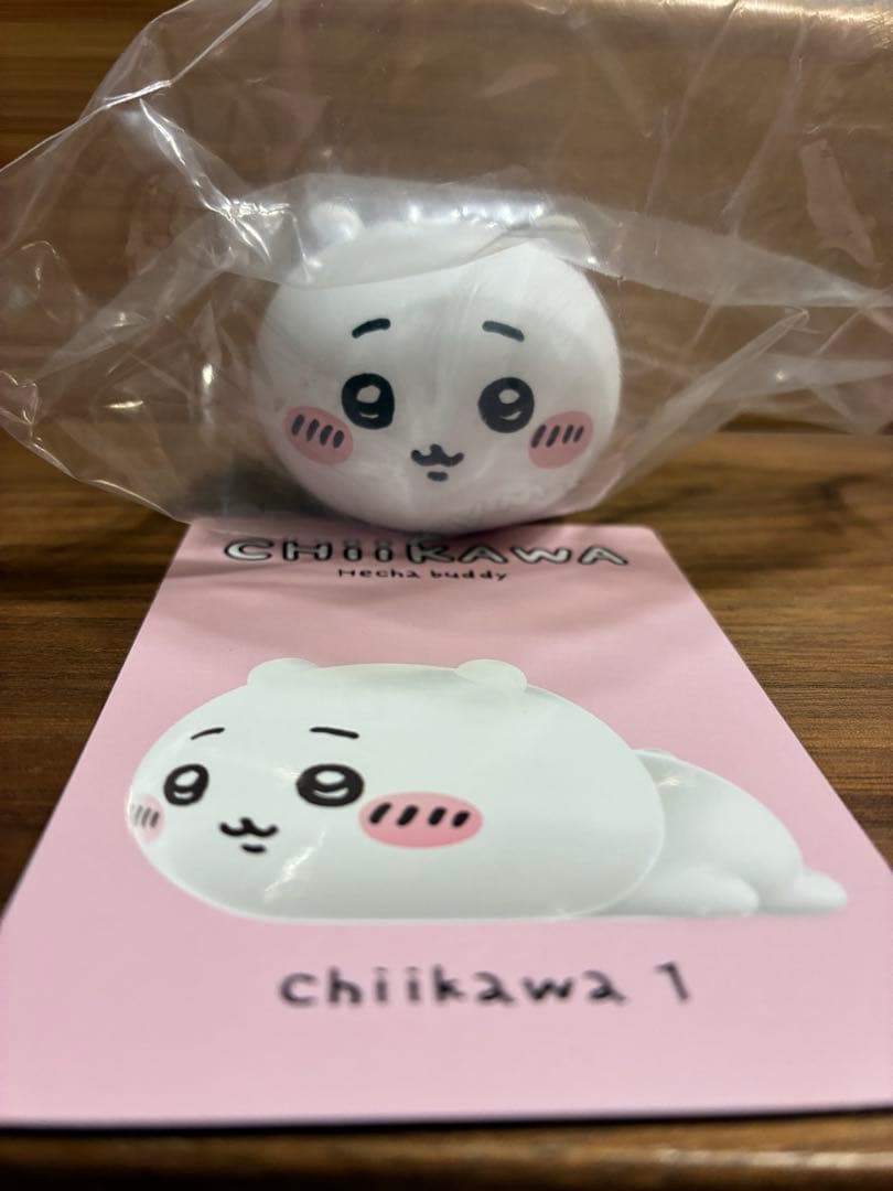 MINISO ちいかわ ねそべり へちゃ フィギュア - メルカリ