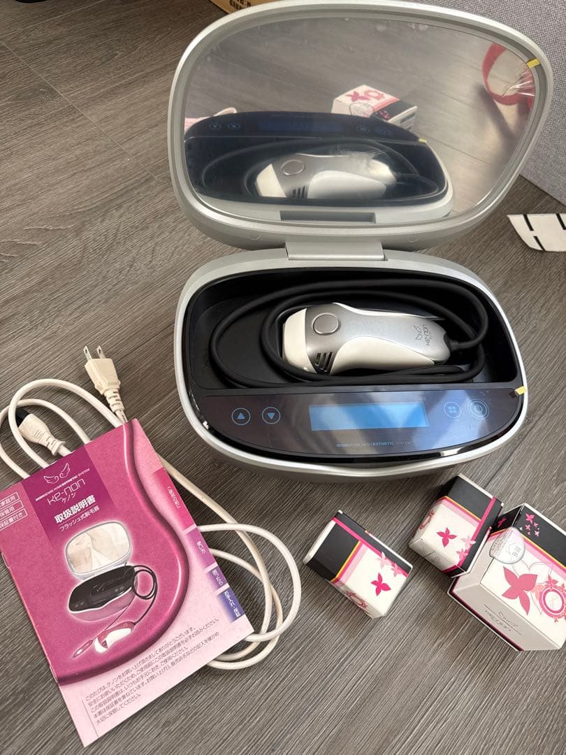 ケノン 家庭用脱毛器 本体＋カートリッジ複数 未使用あり 残り15万回以上 ケノン（ke-non） 家庭用脱毛器ケノン スリムカートリッジ Ver.4.0/Ver