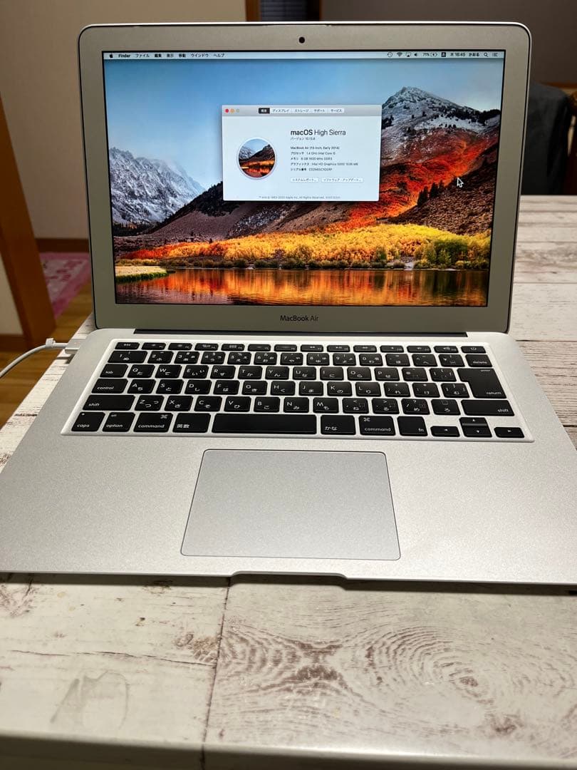 バッテリー交換済 MacBook Air 13, i5, 8GB, 256GB