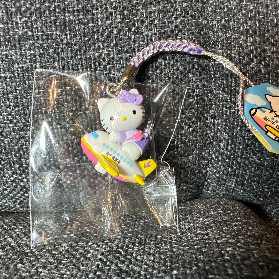 北海道限定 新千歳空港 ご当地キティ 根付け - メルカリ