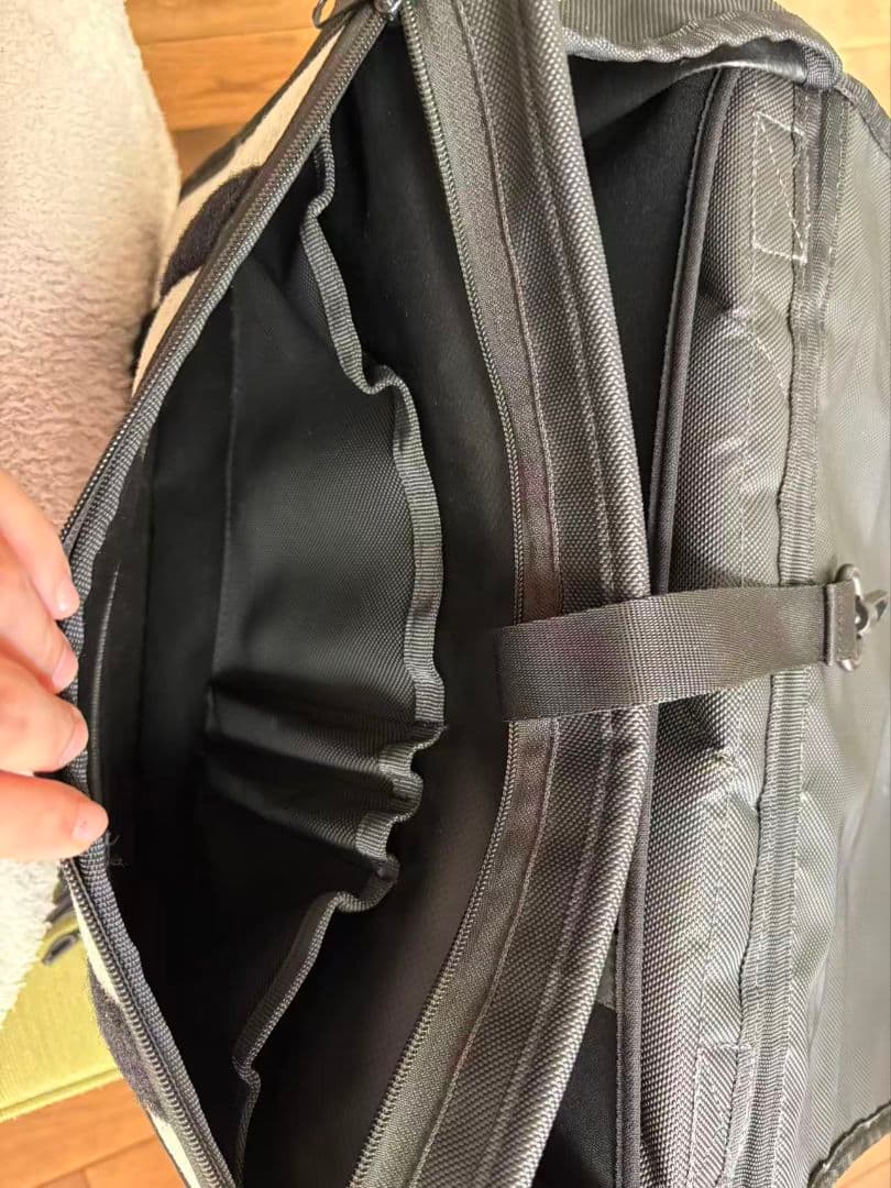 Feuerwear ドイツ製 消防ホースで作られた パソコンバッグ - メルカリ