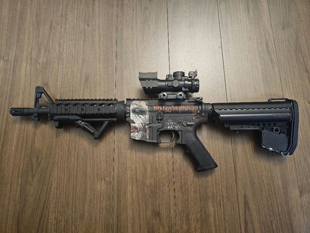 東京マルイ 次世代電動ガン ブラック バットマンジョーカー風カスタム