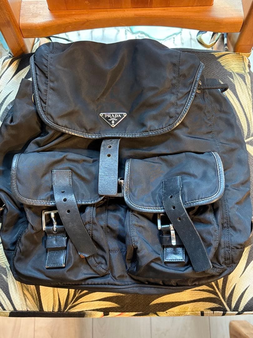 l*o様 PRADA ブラック リュック　黒