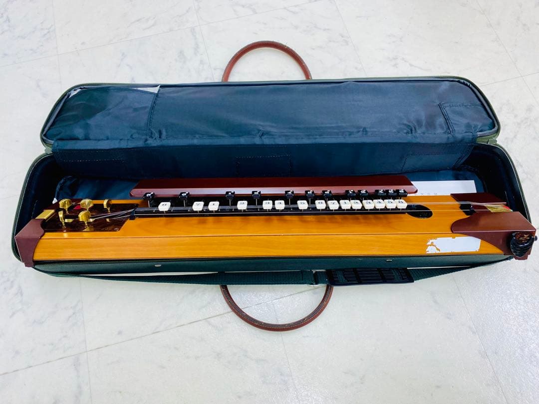 鈴木楽器〝紅葉〟大正琴 ハードケース付