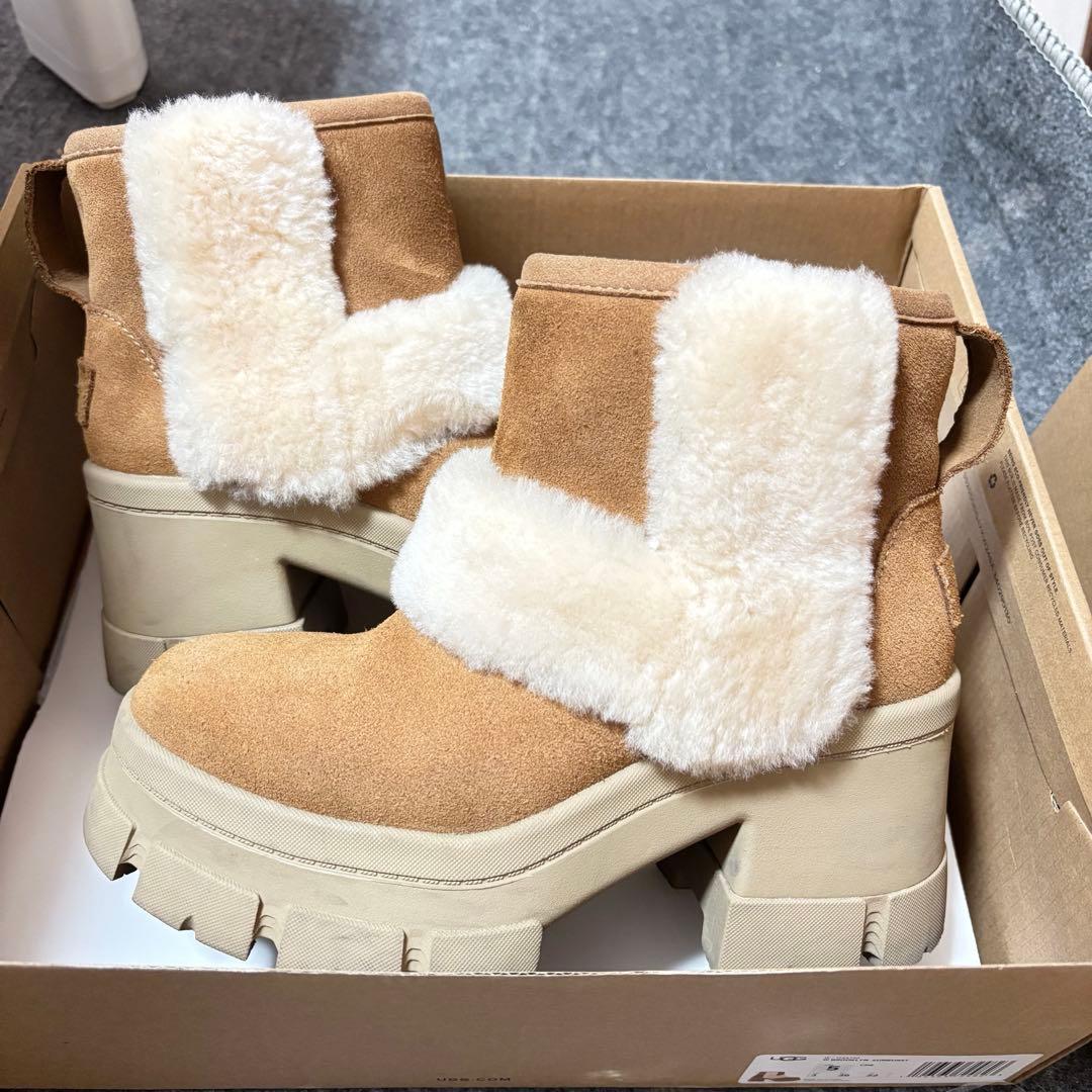 アグ UGG ムートンブーツ ブルックリン サンバースト - メルカリ
