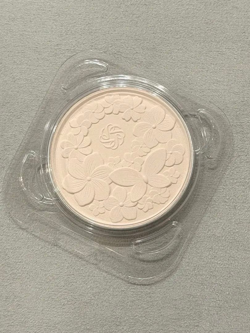 フェイスパウダー XIV コスメデコルテレフィル　マルセルワンダースコレクション コスメデコルテの「マルセル ワンダース コレクション」が今年も