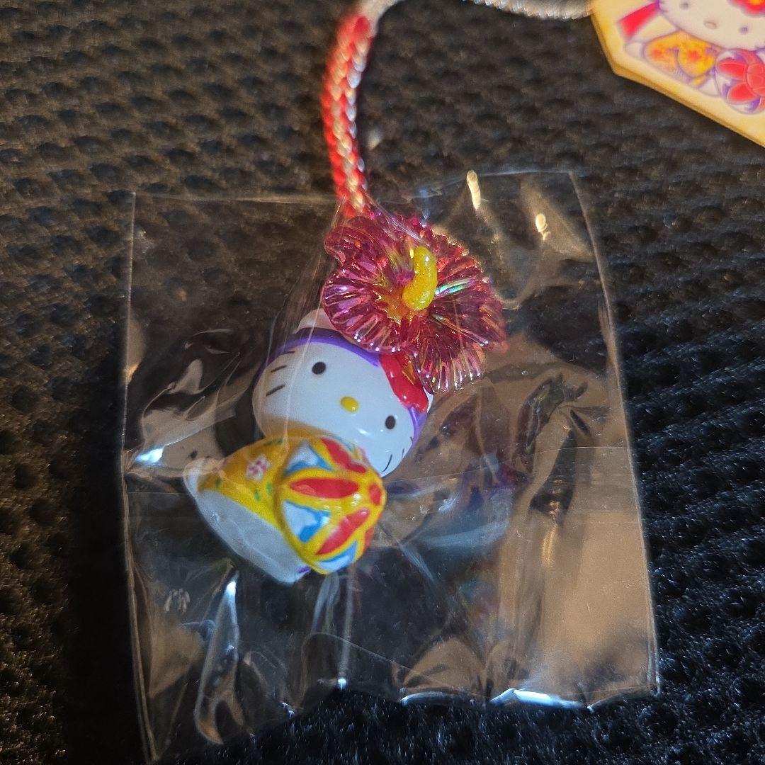 ご当地キティ 沖縄限定 琉球舞踊バージョン - メルカリ