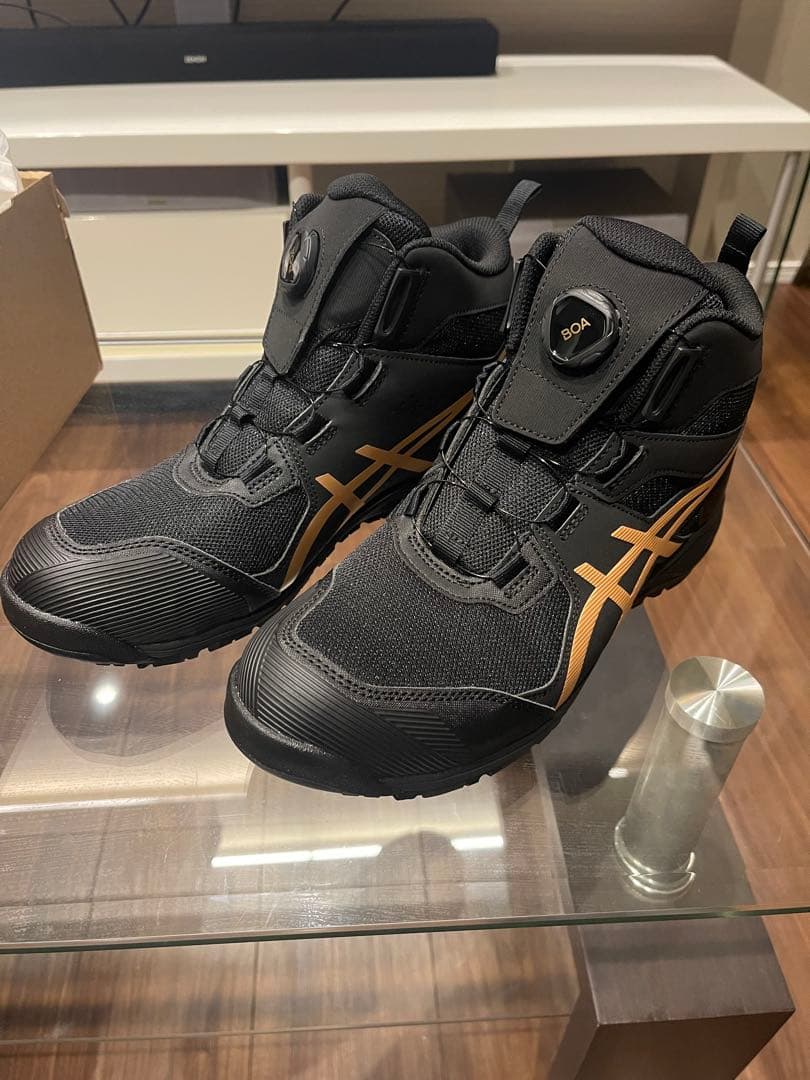 RIN　限定色　新品　ASICS 安全靴 ブラック/ゴールド　26.0