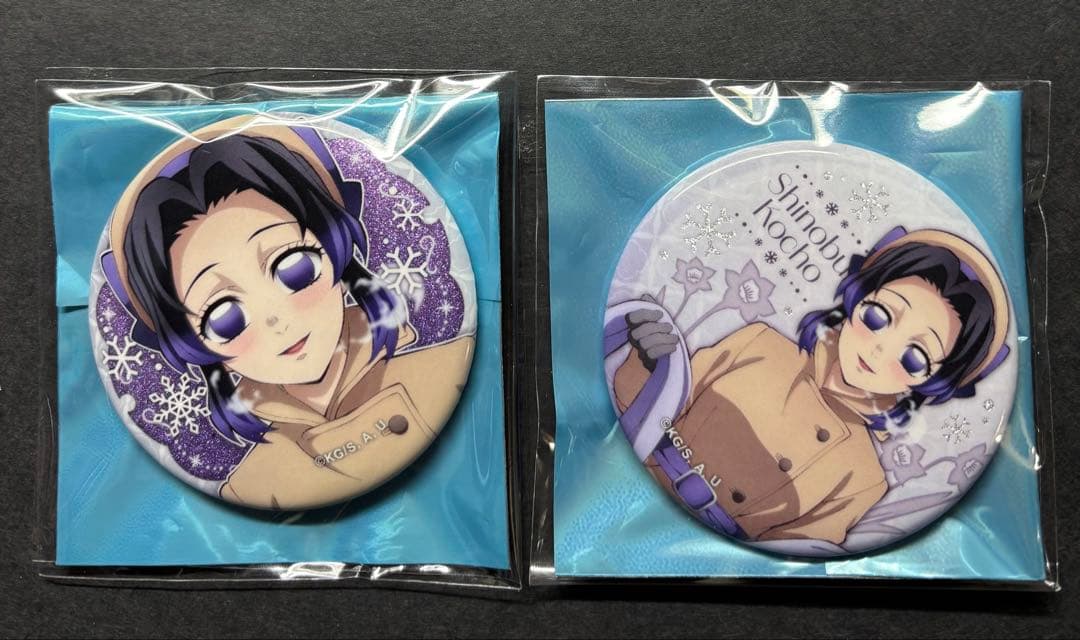 鬼滅の刃 胡蝶しのぶ agf ホログラム缶バッジ 缶バッジ AGF - メルカリ