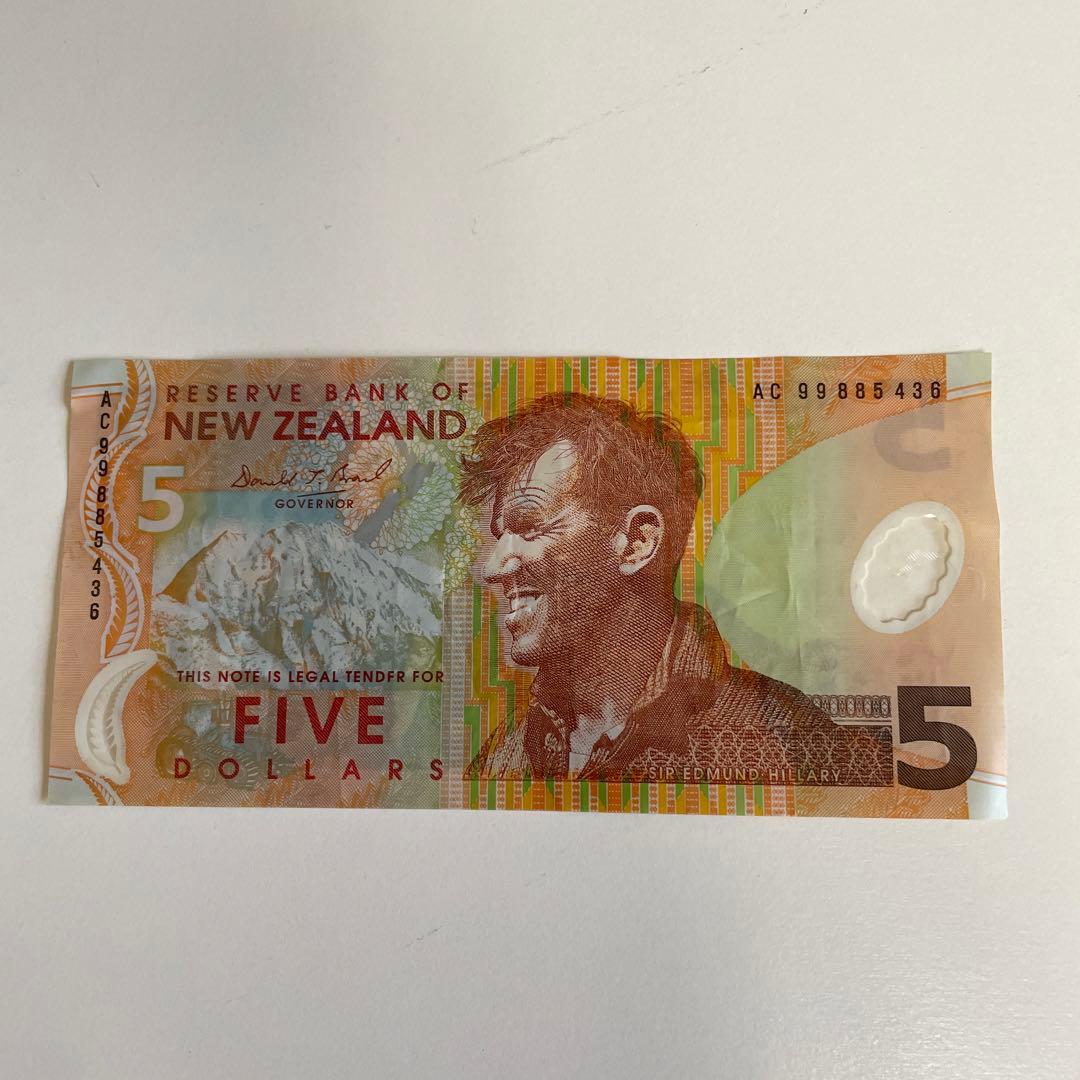 ニュージーランド 旧紙幣 5ドル札 - メルカリ