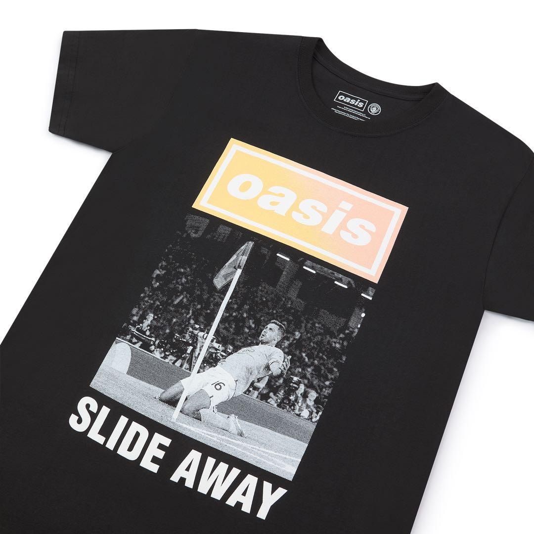 ミュージシャン ManCity x oasis Slide Away T-Shirt