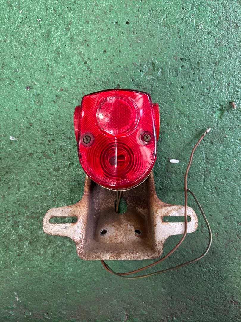 シャリー　純正テールランプ　初期型　当時物 Yahoo!オークション - 「シャリー6v」(テールランプ)(純正品)の落札