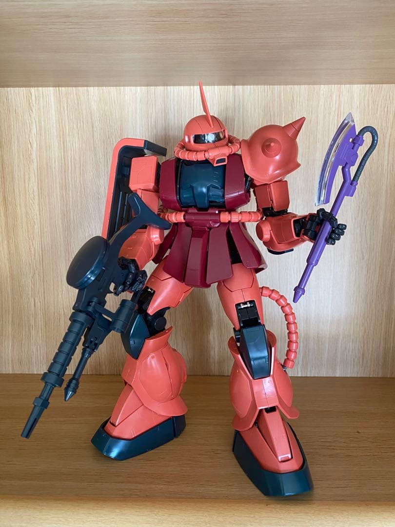 バンダイPG1/60 シャア専用ザク II