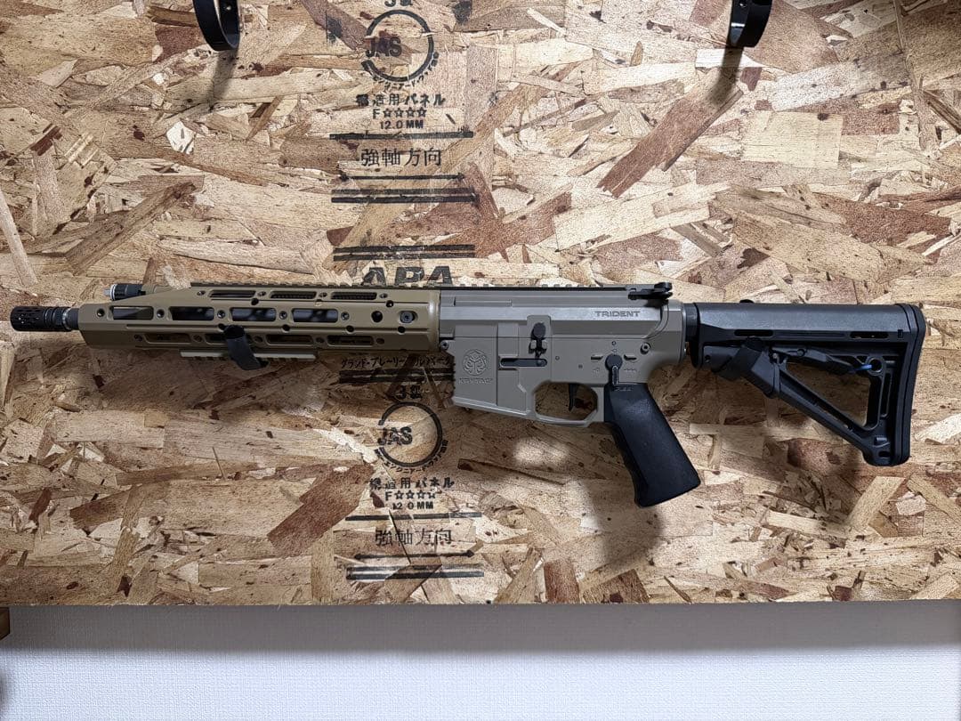 M4 R5風 電動ガン Leviathan-V2 マガジン6本　バッテリー付き BCSW SIG AIR MPX 電動ガン JEFFTRON Leviathan V2 電子トリガー搭載