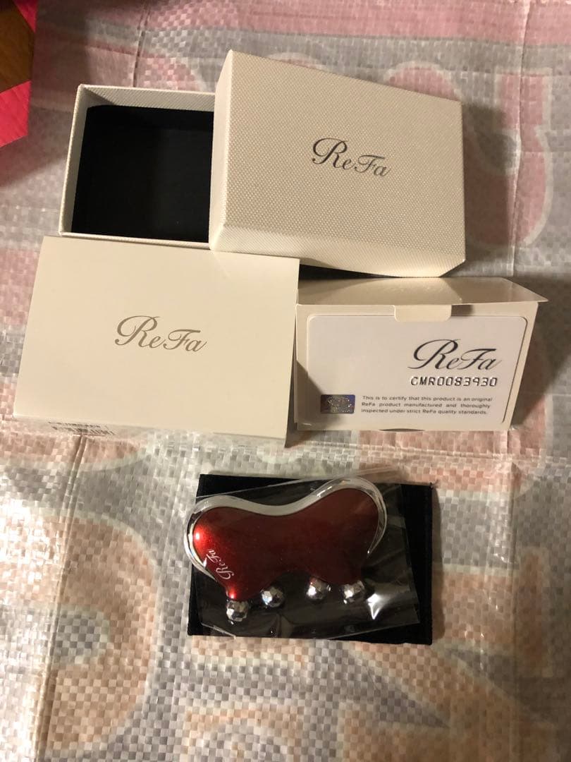 ReFa レッド 美顔ローラー 専用ケース付き ReFa レッド 美顔ローラー 専用ケース付き ReFa 美顔ローラー レッド