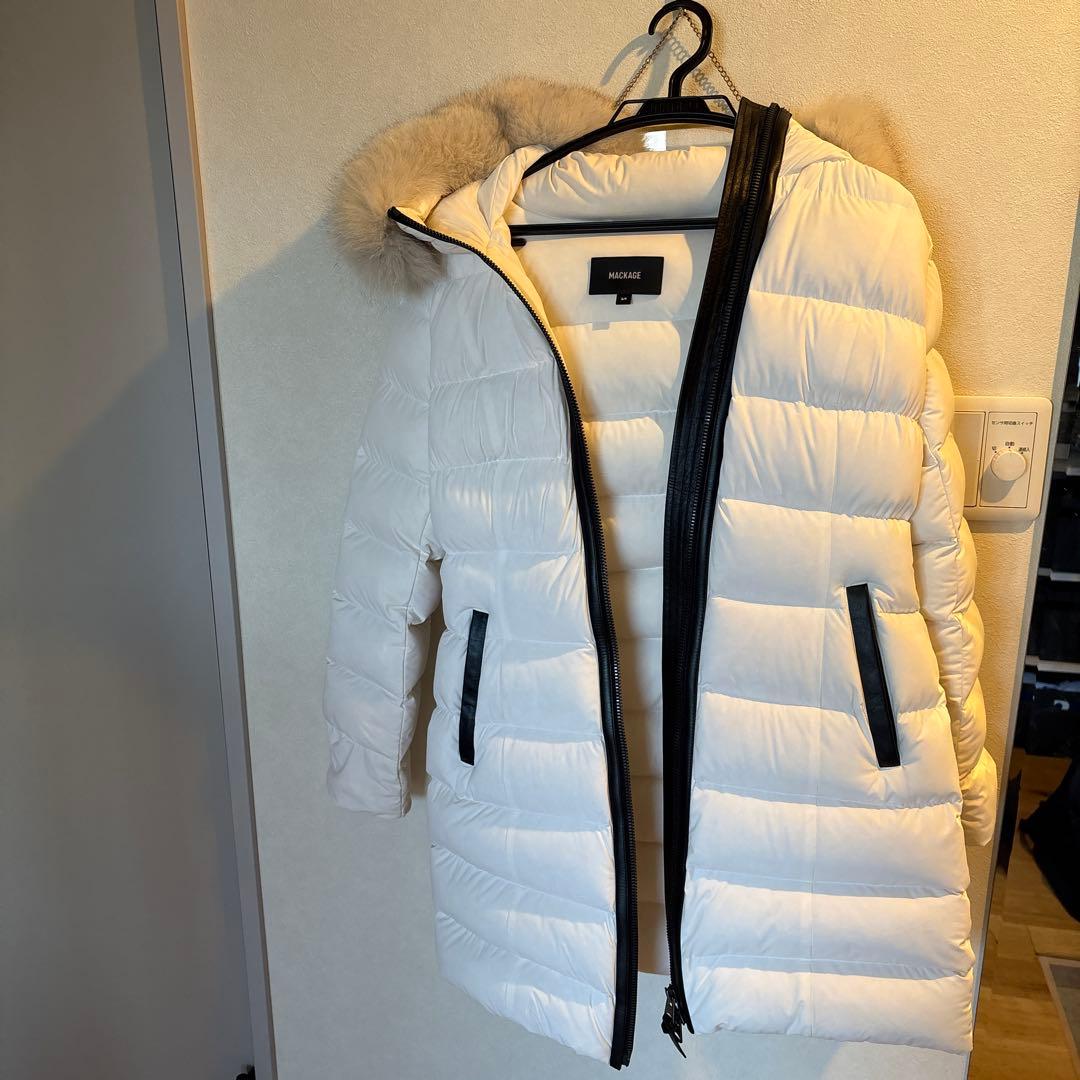 めりるか！MACKAGE CALLA-BX オフホワイト ダウンマッ