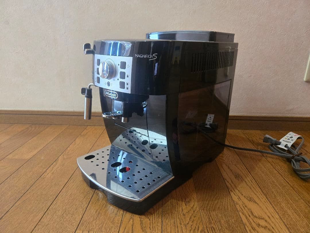 DeLonghi ECAM22112B コーヒーメーカー マグニフィカs