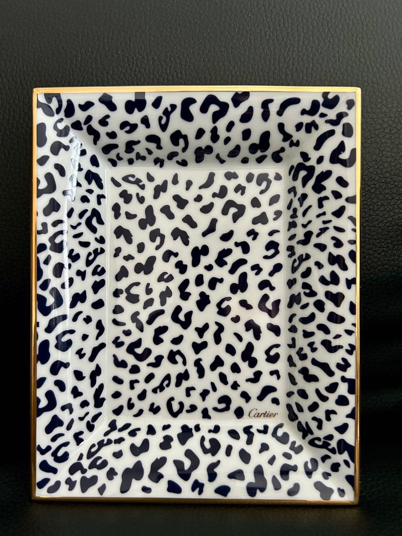 【非売品•美品】カルティエ　トリンケットトレー　小物入れ プレート レオパード柄 非売品•美品】カルティエ トリンケットトレー 小物入れ プレート
