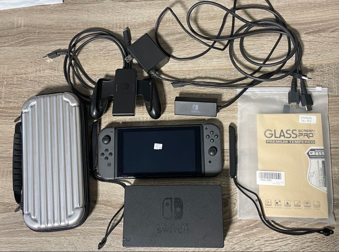 Nintendo Switch 本体 付属品あり 箱無し 動作確認済み