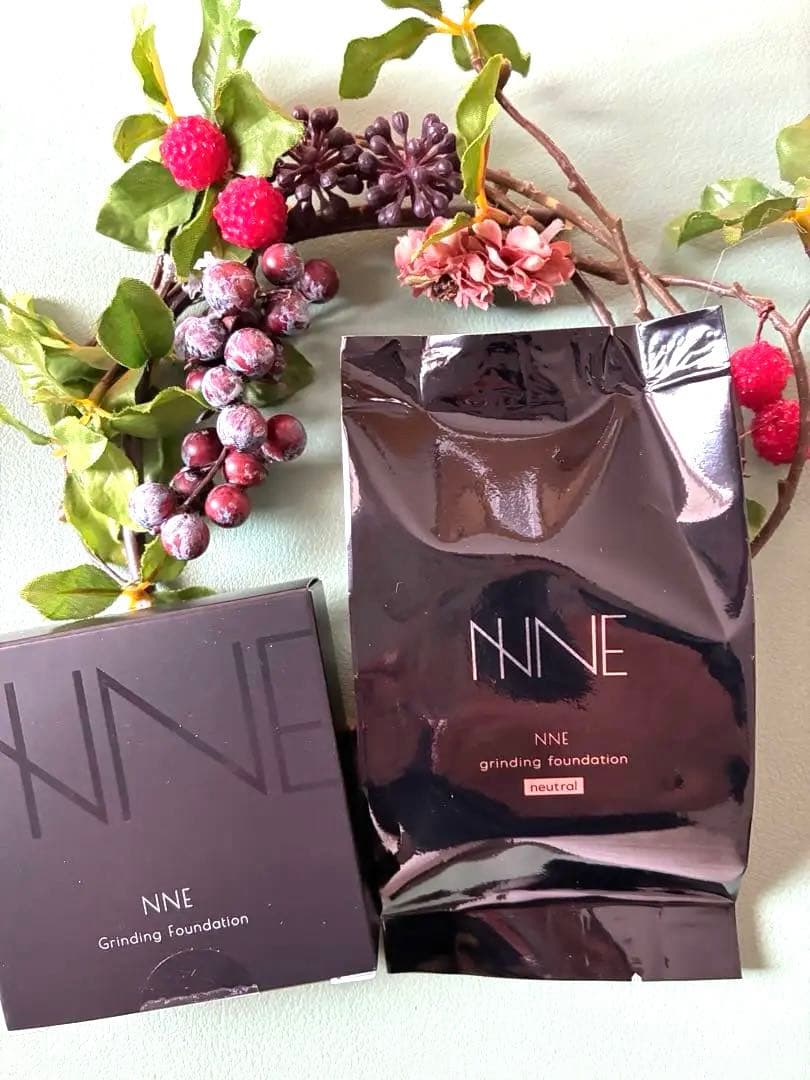NNE グラインディングファンデーションニュートラル&ケース