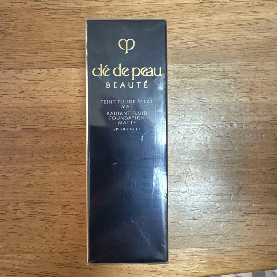 タンフリュイドエクラ マット オークル00 35ml