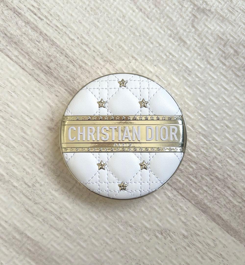 【完売商品】ディオールスキン フォーエヴァー グロウルミナイザー