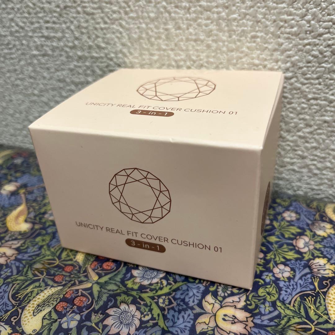 ユニシティ リアル フィット カバー クッション 01 ライトベージュ ファンデ