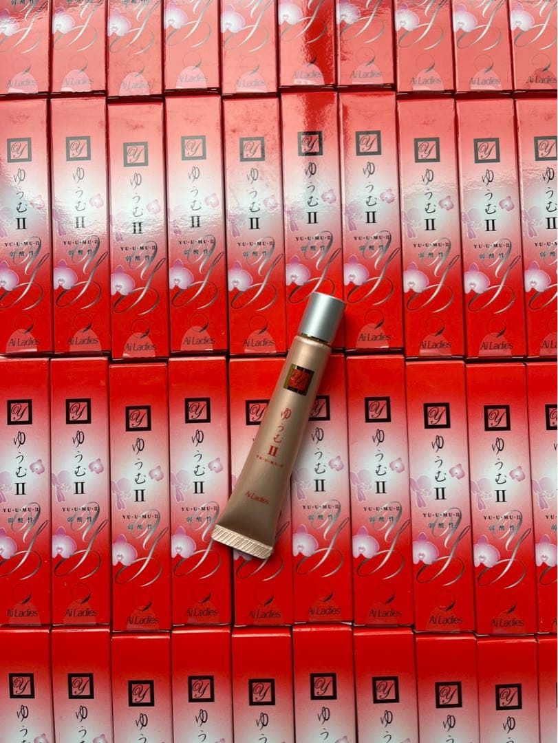 【新品未使用】アイレディース ゆうむ 10g美容液　40本　定価5250円