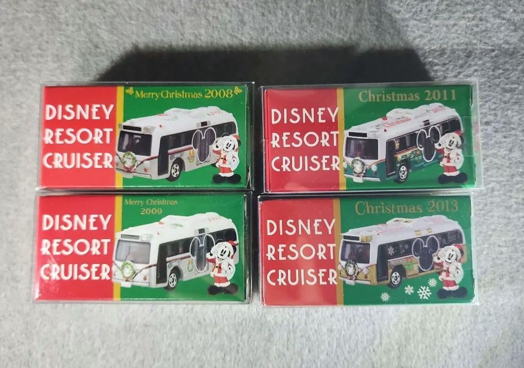 トミカ ディズニークリスマスリゾートクルーザー