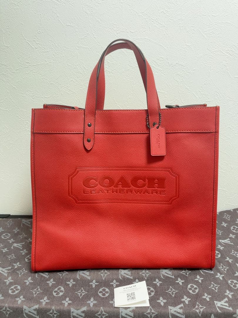 coach トートバッグショルダー付き　RED 大容量