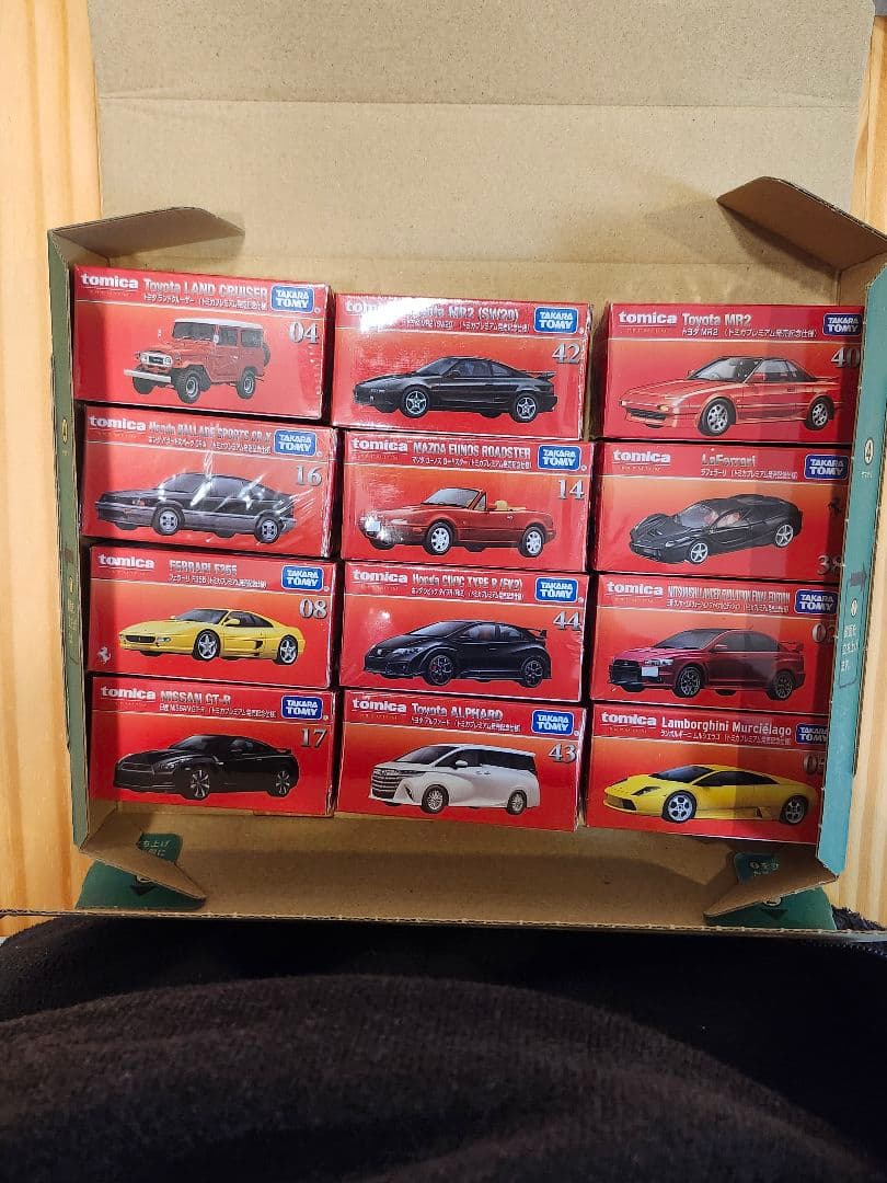 トミカプレミアム　発売記念仕様 12台セット