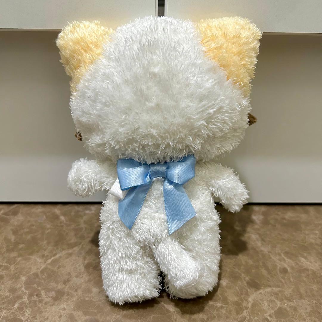 マシュマロみたいなふわふわにゃんこ ぬいぐるみ - メルカリ