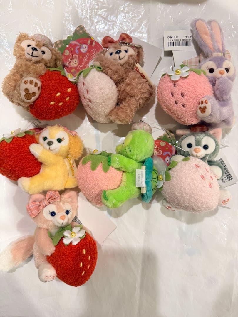 顔厳選　新品未使用ハートフェルトストロベリーギフト ぬいぐるみチャーム7体セット