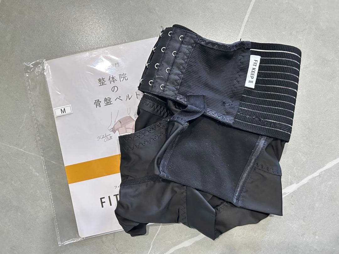 fit keep 2 Mサイズ ブラック