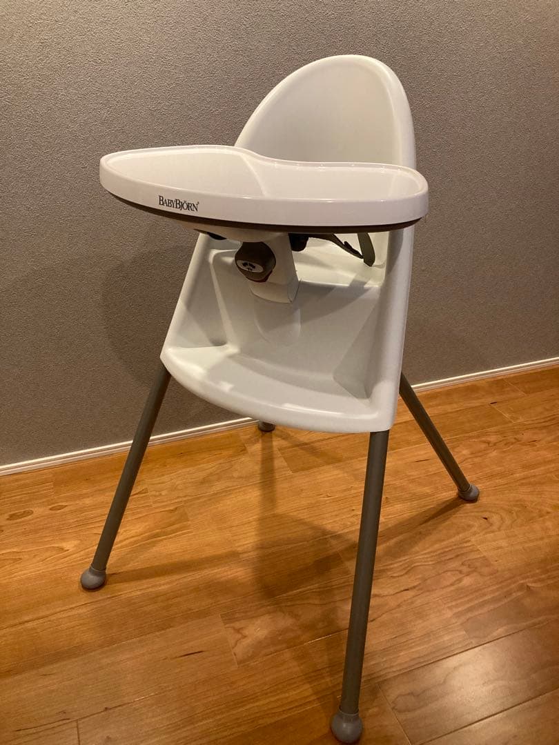 BABYBJÖRN ベビービョルン ハイチェア ハーネス付き - メルカリ