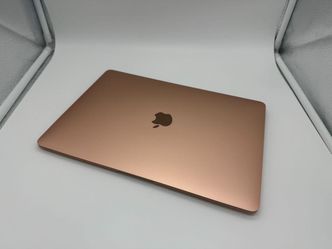 未使用品近い Macbook Air 2019 13インチ A1932