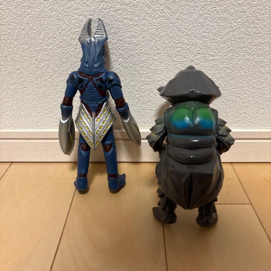 ウルトラ怪獣シリーズ 10体セット まとめ ソフビ - メルカリ