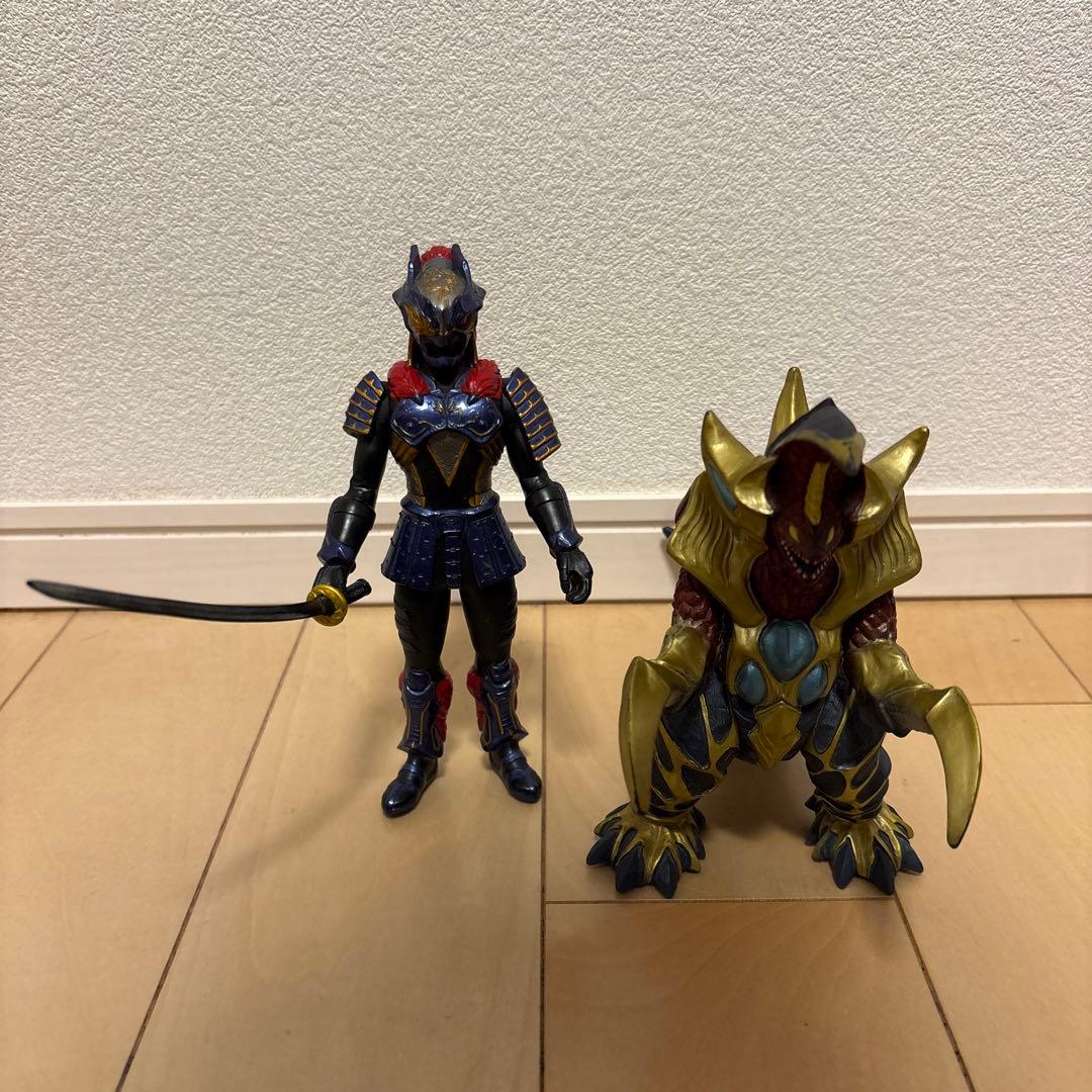 ウルトラ怪獣シリーズ 10体セット まとめ ソフビ - メルカリ