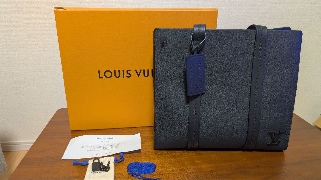 ルイヴィトン M57308 テイクオフ トート アエログラム ブラック