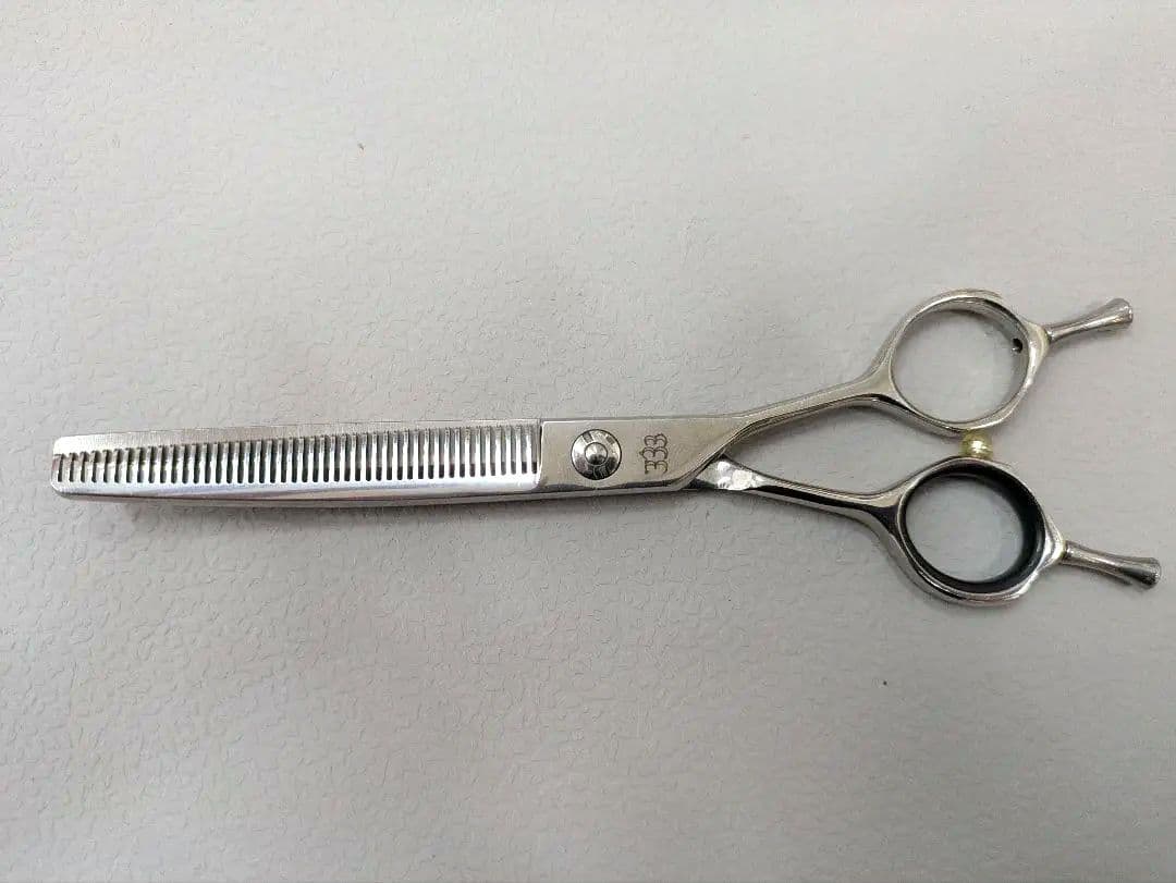 333ドッグ　カーブスキハサミ