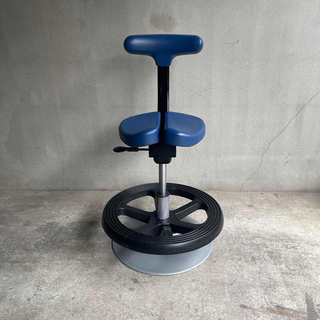 ayur chair アーユルチェア ルナ　足置きリング付　丸ベースタイプ