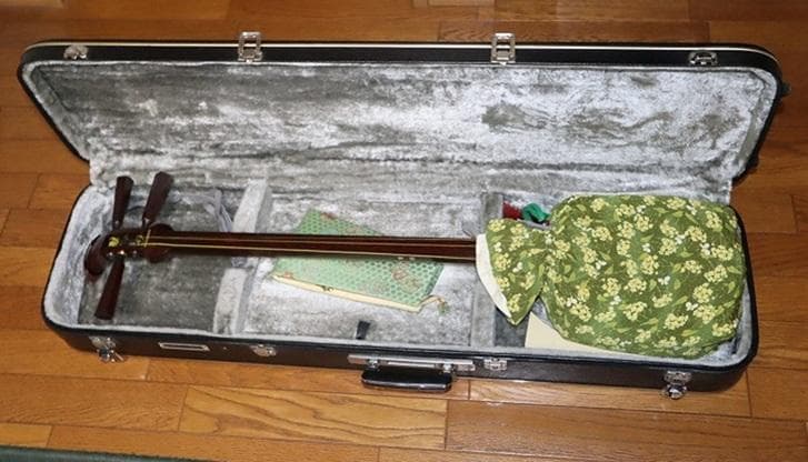 g*i様 三味線一式（中古品）