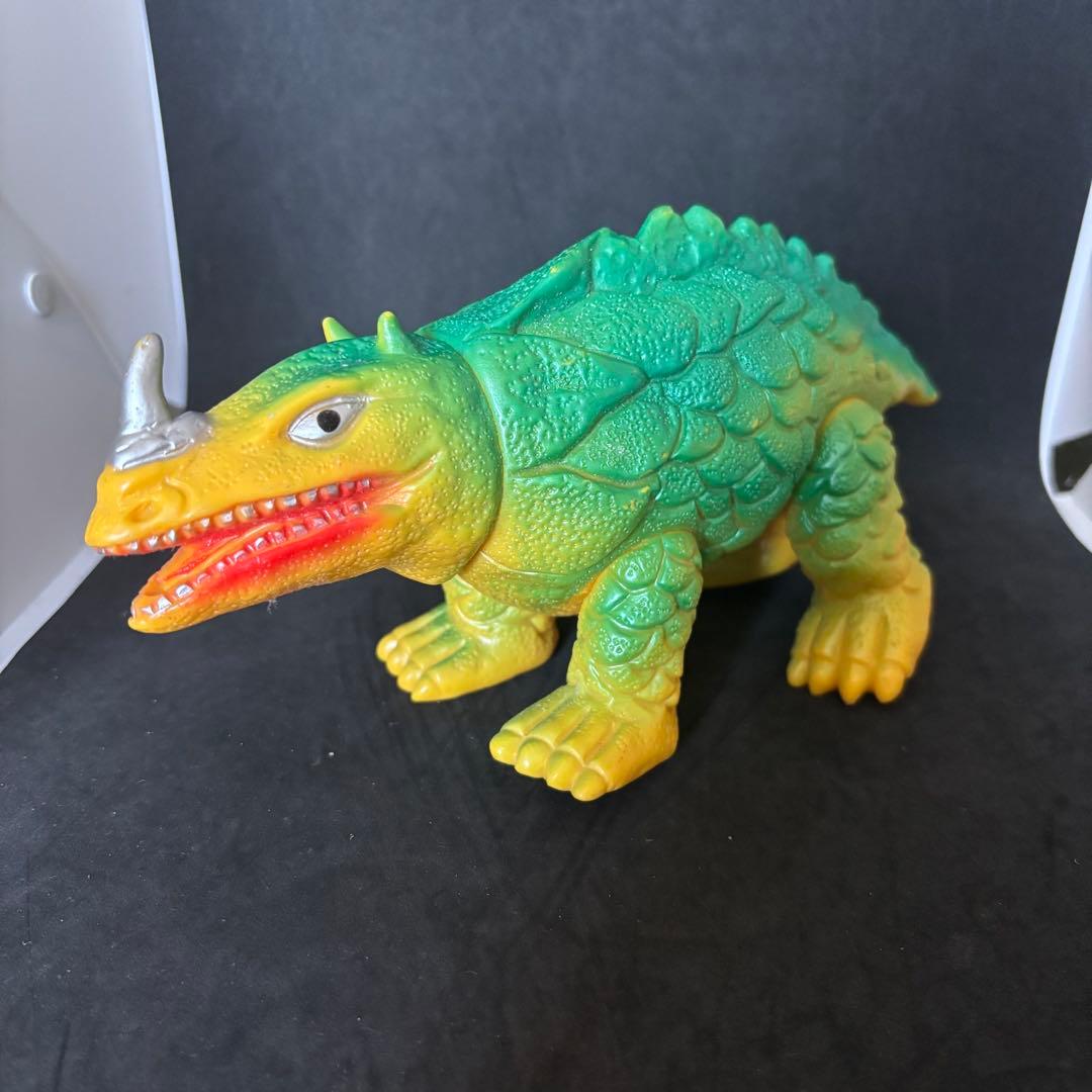 シーモンス スタンダードサイズソフビ ブルマァクの怪獣シリーズ 復刻 円谷プロ