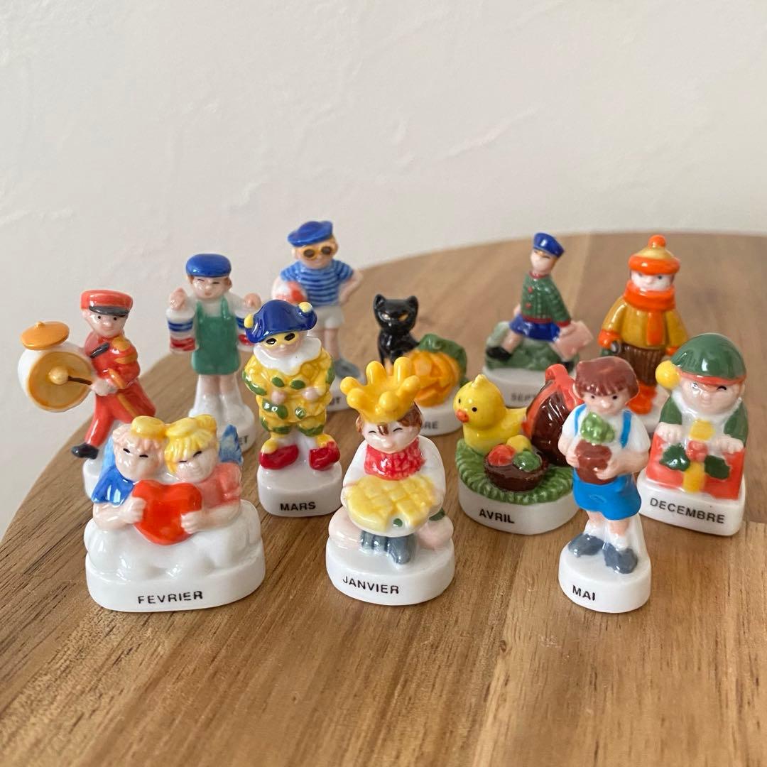 【匿名配送】ヴィンテージ　フェーブ　ヨーロッパ　12ヶ月のフェーブ アンティークフェーブ