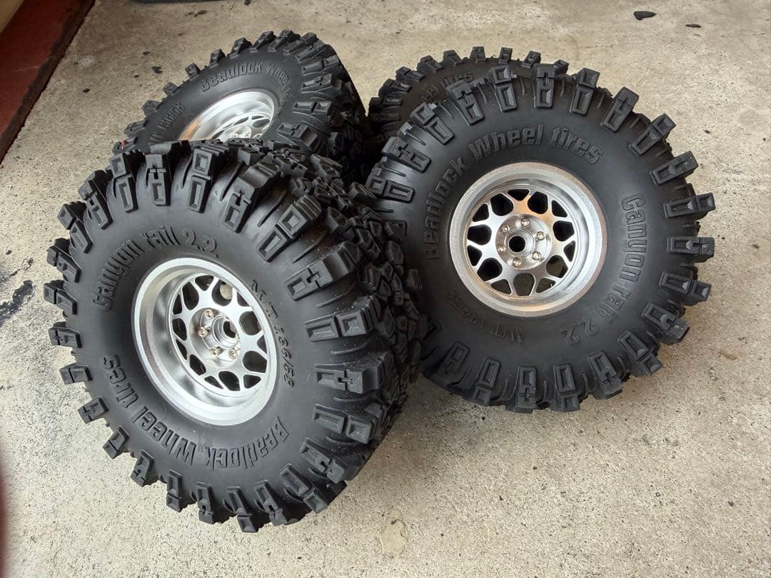 アルミホイール　タイヤ 2.2 ビードロック　trx4 トラクサス　クローラー